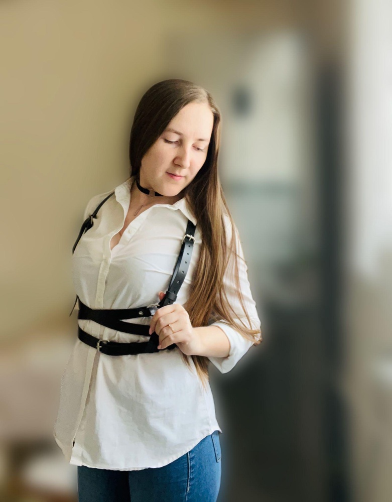 Пушка, бомба, ракета!💥 Я в восторге)) Артикулы чокера и водолазки тоже оставлю на всякий: Водолазка 16660345
Чокер 50243352