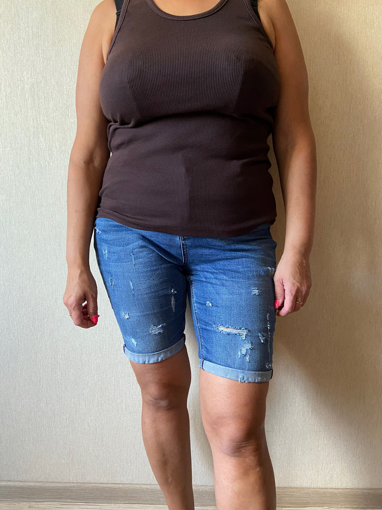 Заказывала за 579, списали 601 ,ставлю 5 звёзд  т,к маечка клевенькая,не просвечивает ,идёт в размер… о.гр 115-Xl обтягивает в груди,но ткань тянется,качества на высоте👍