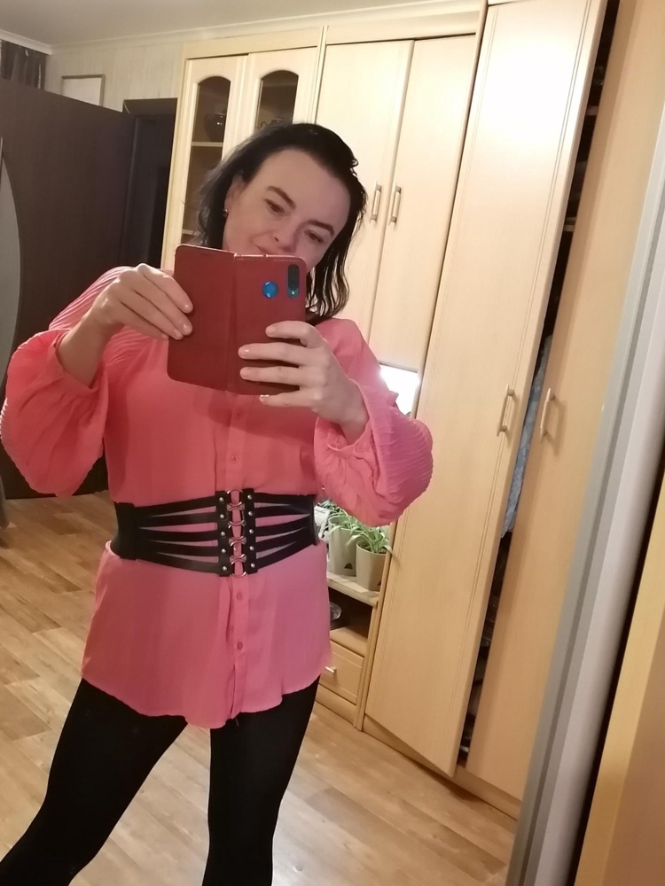 Пояс качественный, смотрится стильно