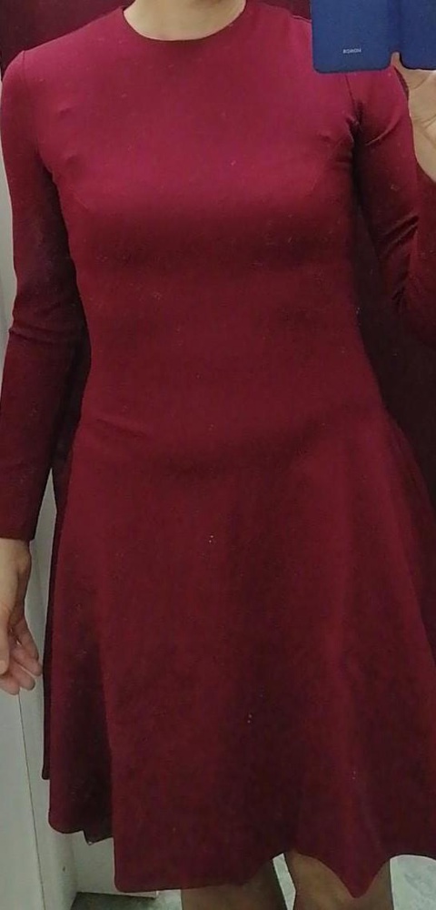 Платье очень понравилось! Пошито аккуратно, ткань приятная к телу, хорошо садится по фигуре, очень красивый цвет. Нужно на размер больше ( поэтому возврат ((