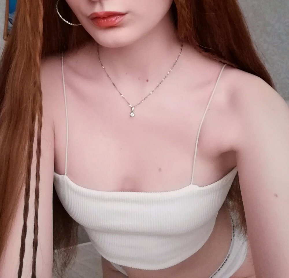 ваушный!! материал намного лучше, чем я, ожидала, хорошо держит грудь. единственное, лямочка оторвалась на второй день, но я обратно аккуратно пришла. любимый 🤍🤍🤍