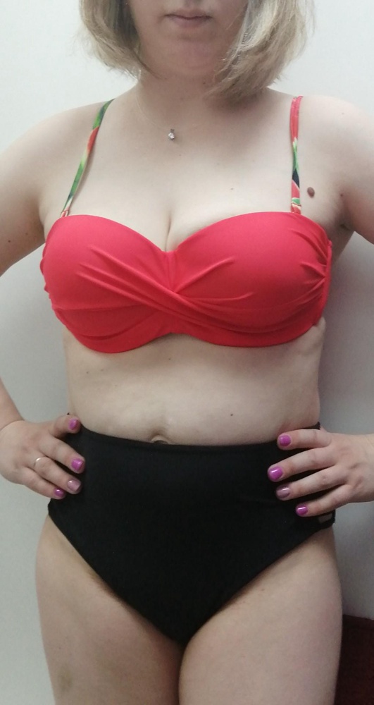 Купальник пришёл без брака, в размер. Единственный минус, что лямки у моего купальника арбузные а не красные. Но так даже интересснее