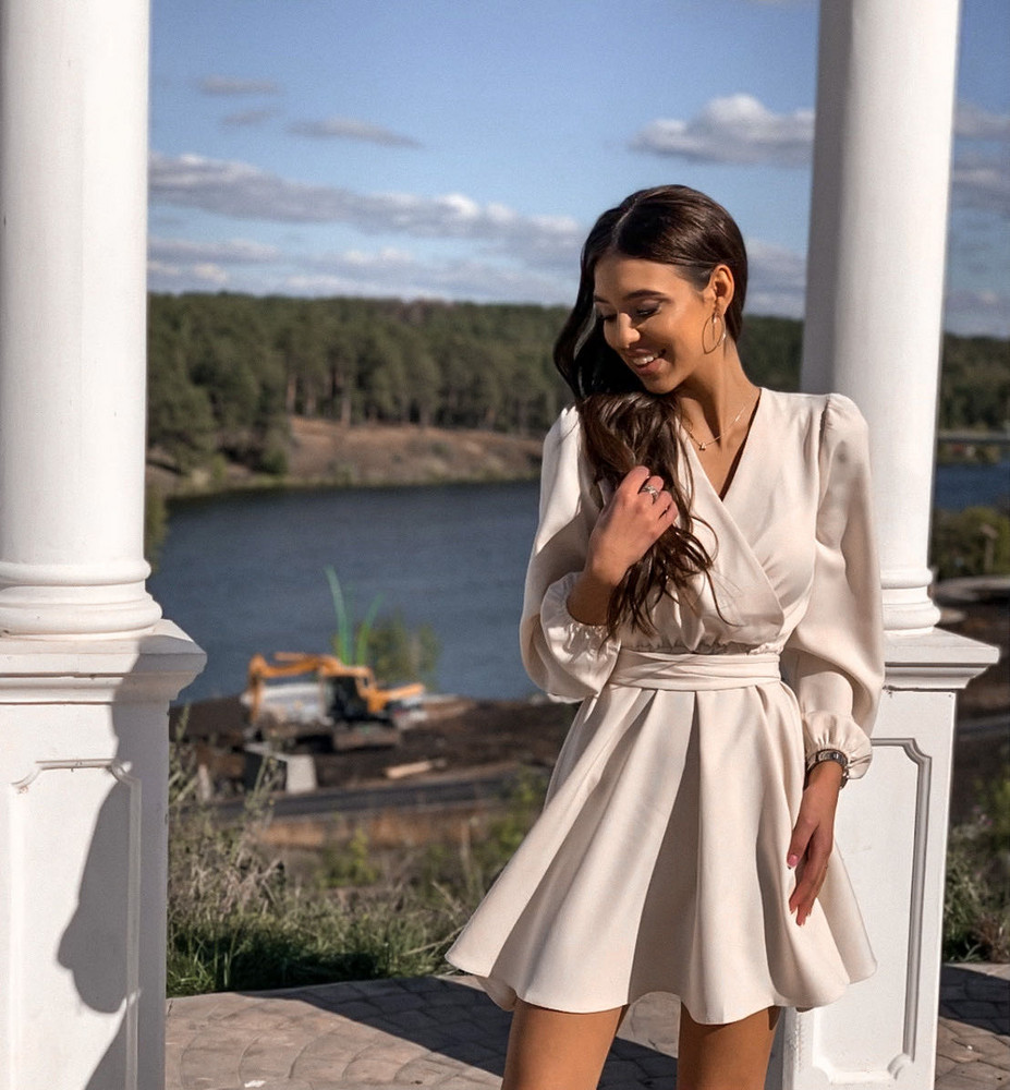 Качество хорошее, пришло очень быстро, на рост 172 заказывала размер S - село отлично