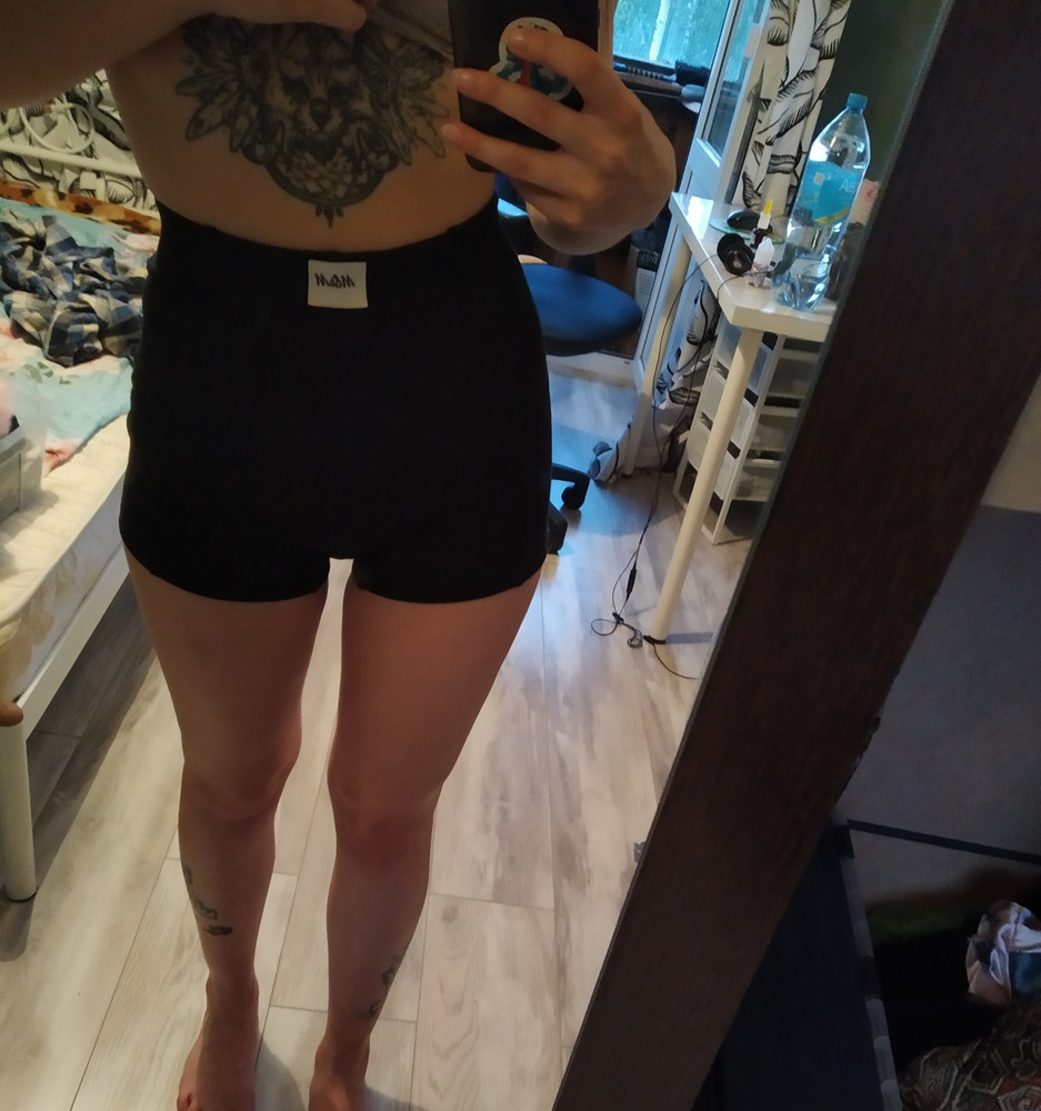 Очень хорошие шорты в рубчик, высшая талия, удобные ни где не давят , любовь :*