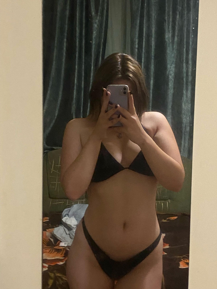 Шикарный купальник!Брала трусы 50 размера,оказались немного великоваты.А так все супер!