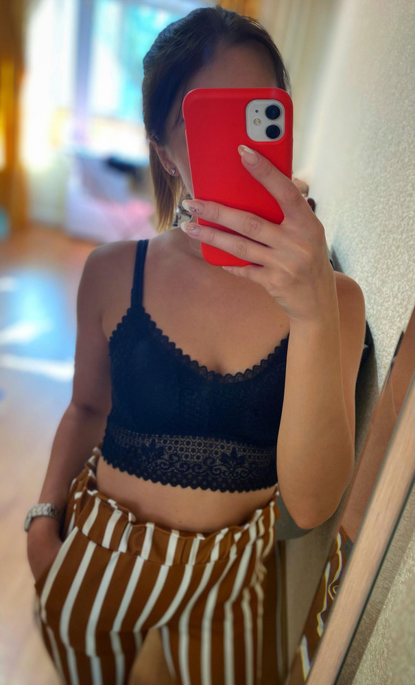 Классный топ 🔥 Все как на фото. Качество хорошее! Нитки не торчат, запаха неприятного нет. Спасибо продавцу! Рекомендую 100%. ❤️