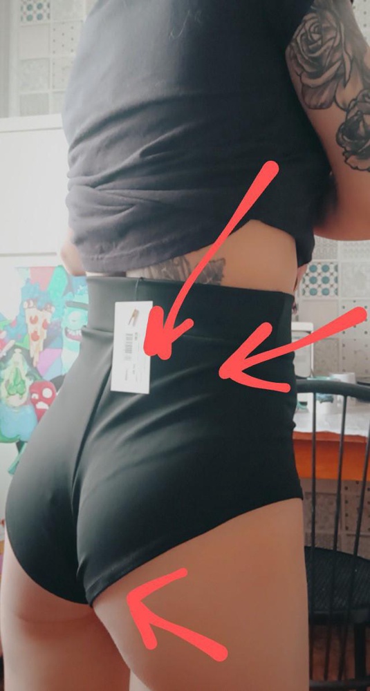 Пошиты качественно. К размеру конечно есть вопросы)) На бирке указан размер 38-40, на самих шортах - 40. Мне оказались велики)) В талии всё отлично, но в попе они просто громадные)) Скорее они подойдут пышнопопым красавицам) Для сравнения приложила сороковой размер другого производителя.