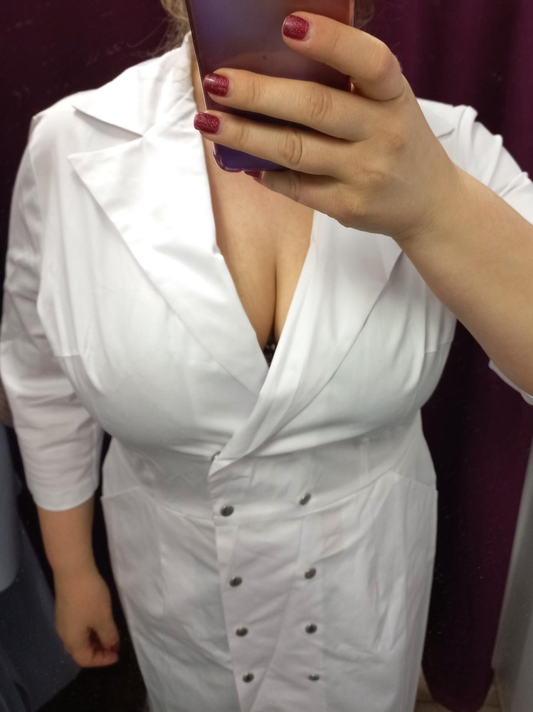 Самая лучшая фирма, это 2й мой халат, модели разные, но сидят идеально. Сегодня на работе комплименты были и от женщин и от мужчин.