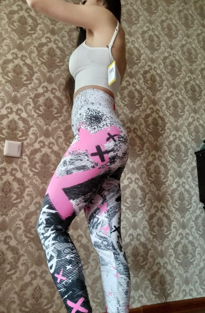 Качество отличное! Правда S для меня оказалось большеватым, т.е не в обтяг как хотелось бы, а очень даже свободно. Побоялась что растянется, поэтому возврат. Возврат в пользу меньшего размера.