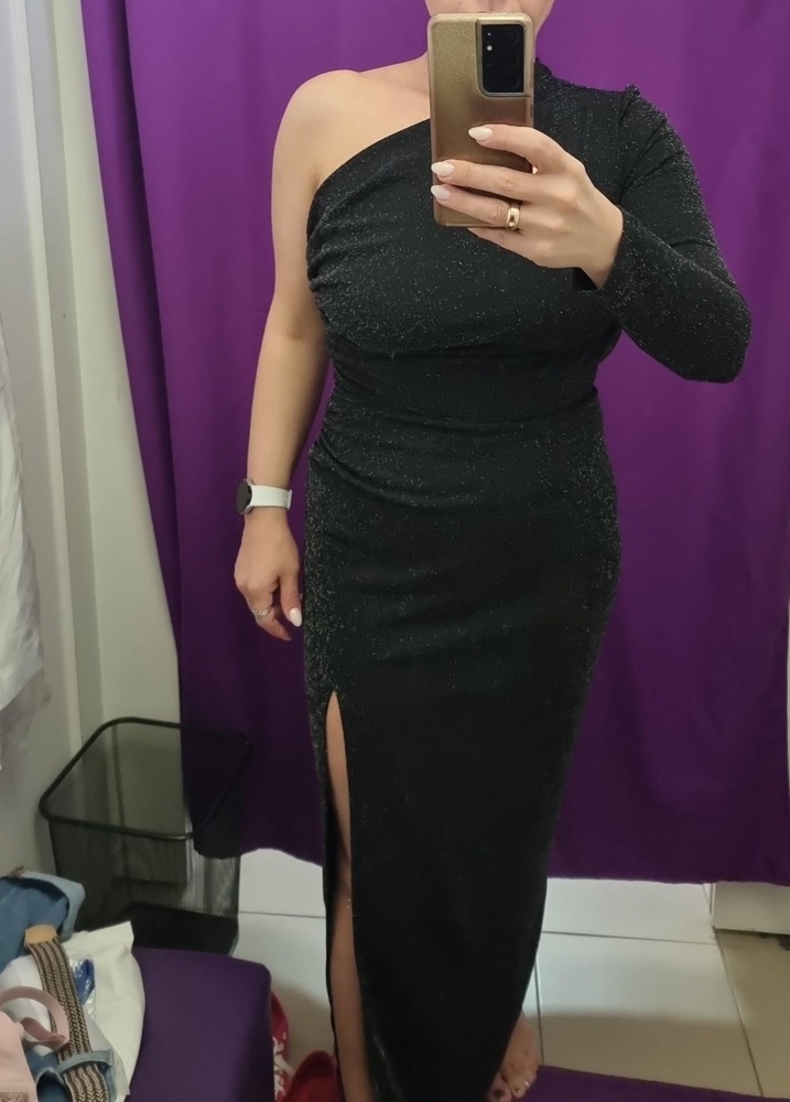 Сидит отлично 
Решила взять в другом цвете