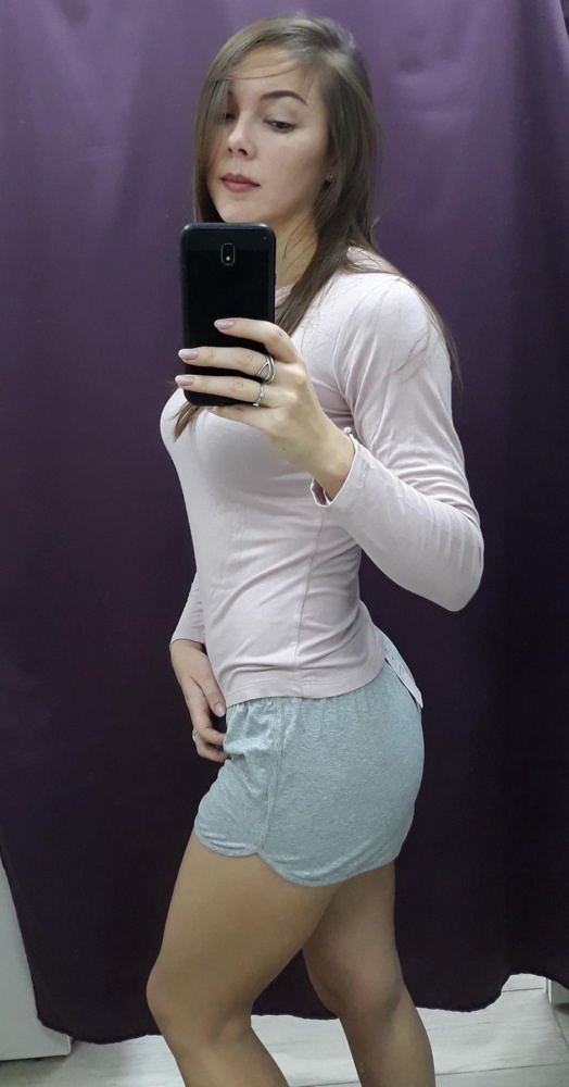 Шорты как шорты🙂 Тонкие х/б-шные. В меру  короткие. Размер S на 44. Взяла с лонгсливом этой же фирмы. Хороший домашний набор.