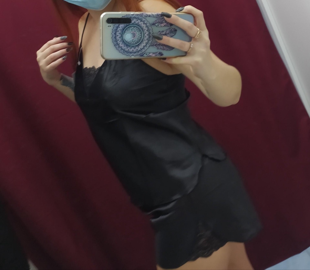 Комплект отличный! Материал приятный к телу, ткань лёгкая, в нем не жарко, заказала размер М подошёл + регулируются лямки, если нужно, качеством довольна.