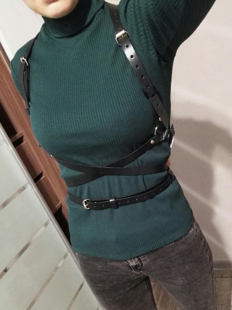 Муж сначала не понял,но как увидел на мне сказал брать без раздумий!!!Огонь!!!