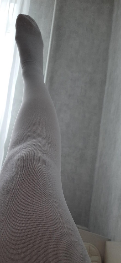 Интересная вещица. Размер взяла 3, на нынешний российский размер L. Все идеально,  но резинка вскрутилась) не беда. 
В целом всё прекрасно.  Одевать впервые достаточно необычно