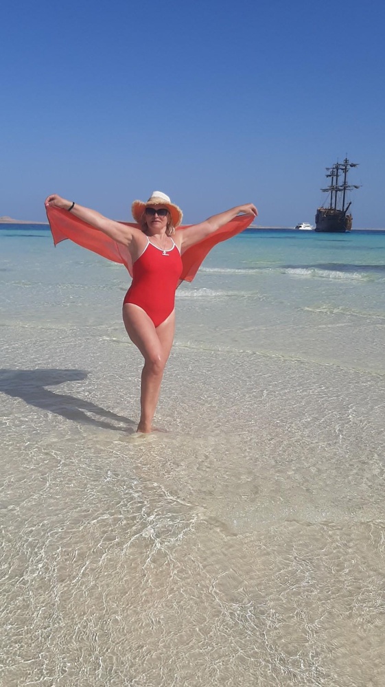 Шикарный купальник,сидит по фигуре,качество на высоте!