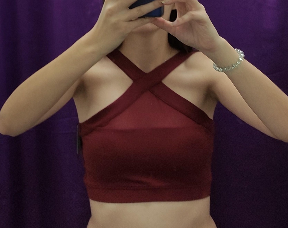 Топ хороший и приятный к телу