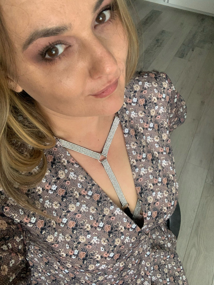 Прикольная штучка. Сильно пахнет клеем.