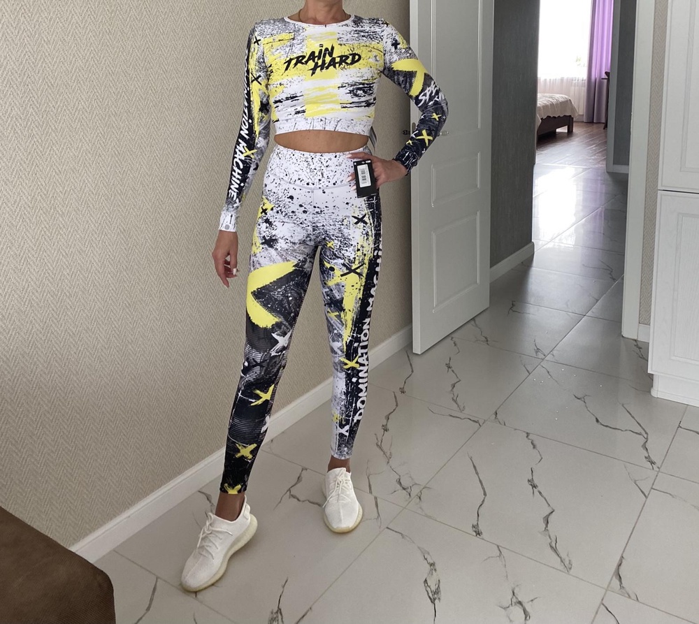 Отличное качество, сел идеально , покупкой довольна!