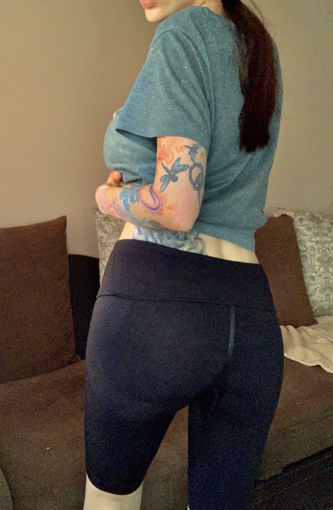 Спасибо, все подошло! Благодаря им теперь есть попа 😁🍑Резинка высокая, я ее подогнула) длина отличная на рост 168 👍