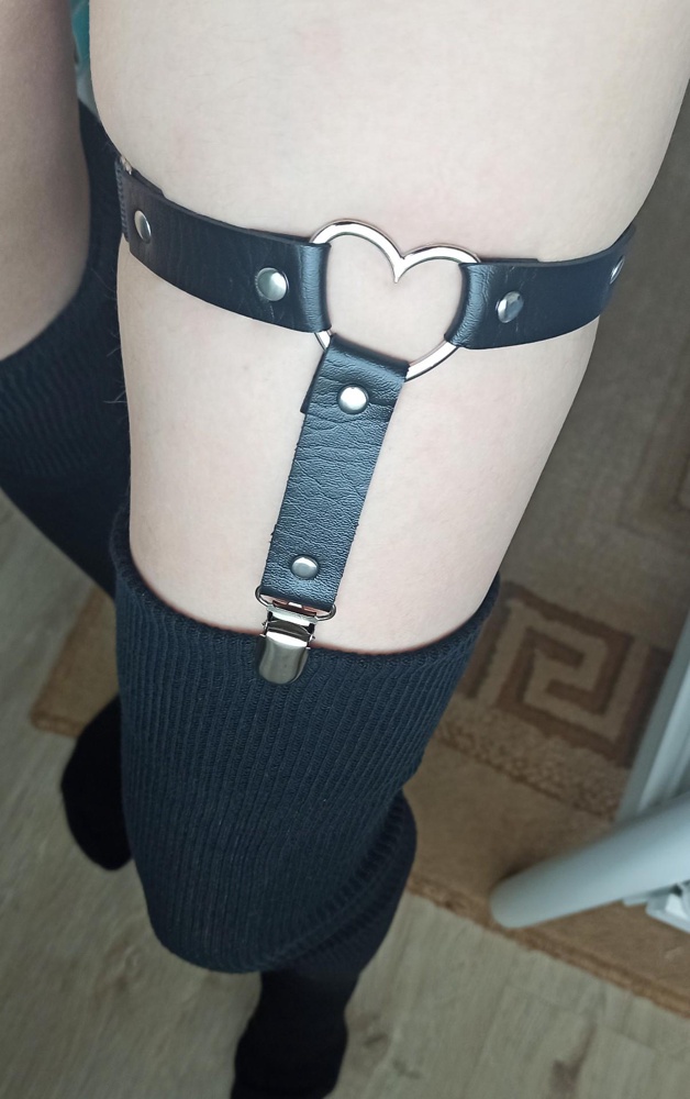 Очень классная вещь, на мою худую ногу отлично подошла, качество хорошие, удобное крепление