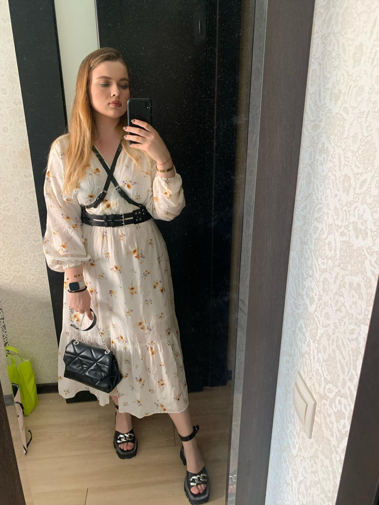 Классная портупея, примерила на первое попавшееся платье, качество очень хорошее 👍🏻👍🏻👍🏻👍🏻👍🏻👍🏻👍🏻