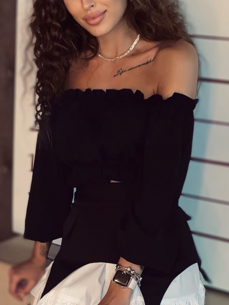 Тот отличный , не жаркий. На 42 взяла 44, сел как хотела 