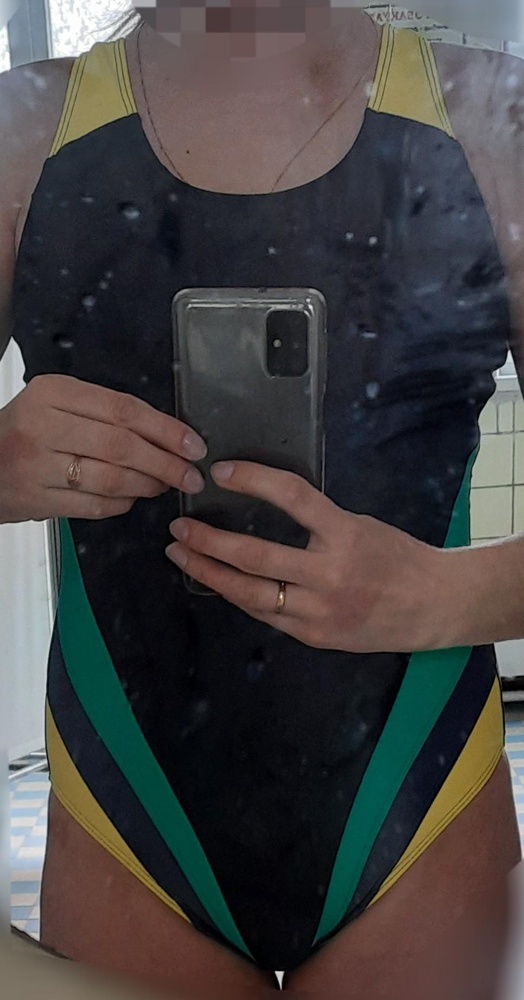 Очень понравился. За такие деньги- 💣 на рост 155 и размер 44- подошёл отлично. Нс рост выше будет мал.