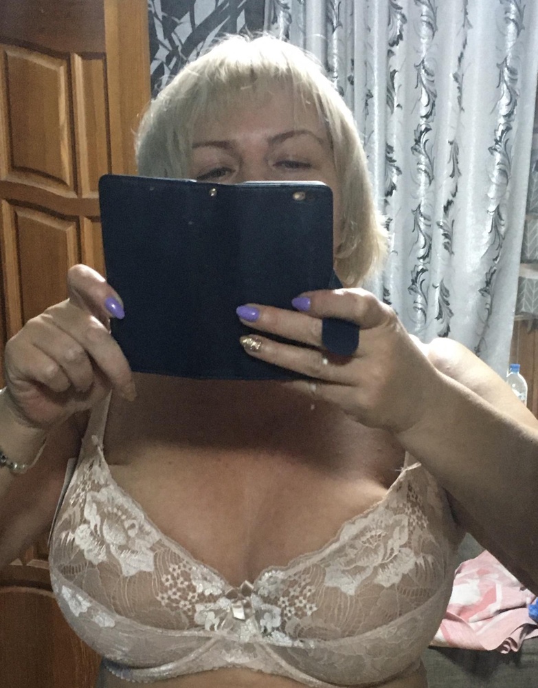 75 J на ОПГ 85, ОГ 113, сел плотно, грудь в чашках не приплюснута, а распределена как в минимайзерах, форма подойдёт не каждой, надо мерить. Красивый телесный цвет