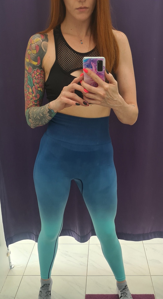 Ткань крутая, но s мне оказалась маловата. Перезакажу на побольше, так как очень понравились.