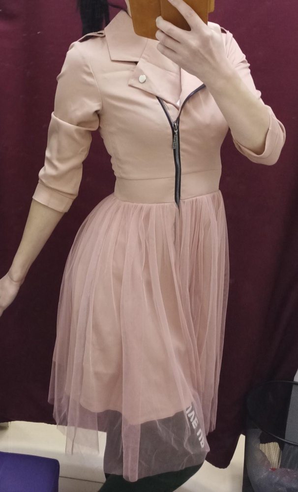 По читала отзывы. Заказала проверить...48 и 44. У меня 44. Подошло более менее то что 44размера но цвет должен быть темный беж ,пришло что-то розовое. И 48 беж. 48 в талии широко...в спине отлично🤦🏻‍♀️ вот как хотите так и понимайте)