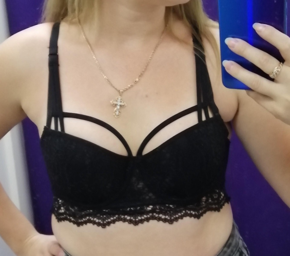 Мне понравился. Главное трусики в размер