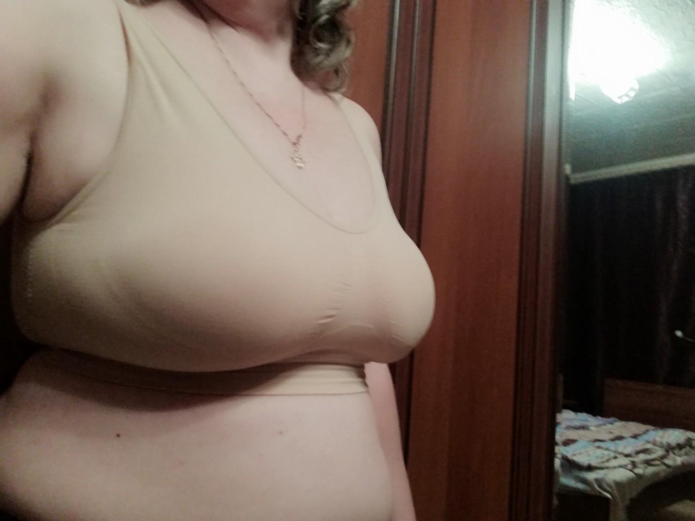 Отзыв мамы((Я теперь понимаю почему разнятся отзывы, заказала на обхват груди 110 и обхват под грудью 91,размер 56-58 заказала два, бежевый и чёрный, смотрите сами какая разница,лотерея!!!! Каму как повезёт, взяла оба, беж как раз а чёрный свободно