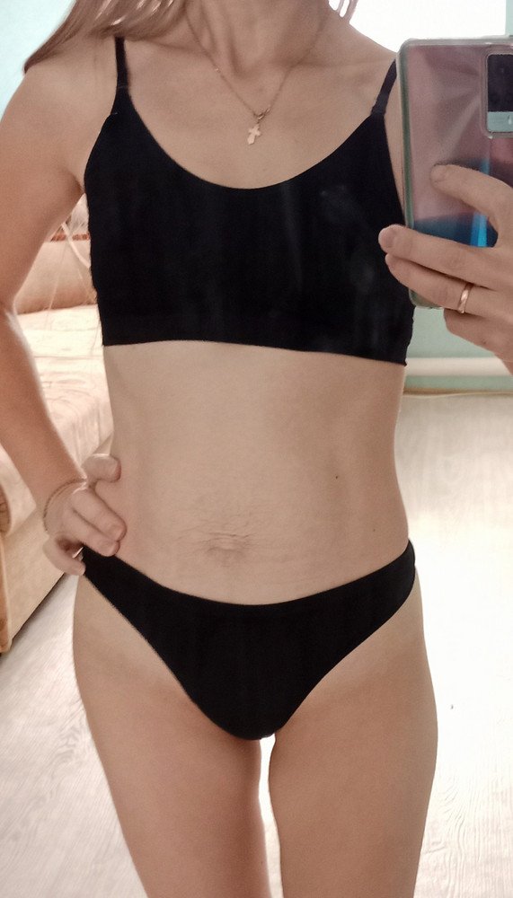 Аааааа! Спасибо всем за отзывы, поверила, и тоже заказала. Правда на фото у всех грудь красивая, и вообще она есть)), переживала за свой не просто нулевой размер груди, а то, что грудь обвисшая после кормления.Боялась, что такой бюстгальтер не поддерживает грудь, а будет видно обвисшее все. Но это настолько круто! Ничего не висит! Я красотка в этом белье! Ура!))) И да, закажу ещё пару комплектов в других цветовых гаммах! 
🔥🔥🔥🔥🔥 
Спасибо огромное!