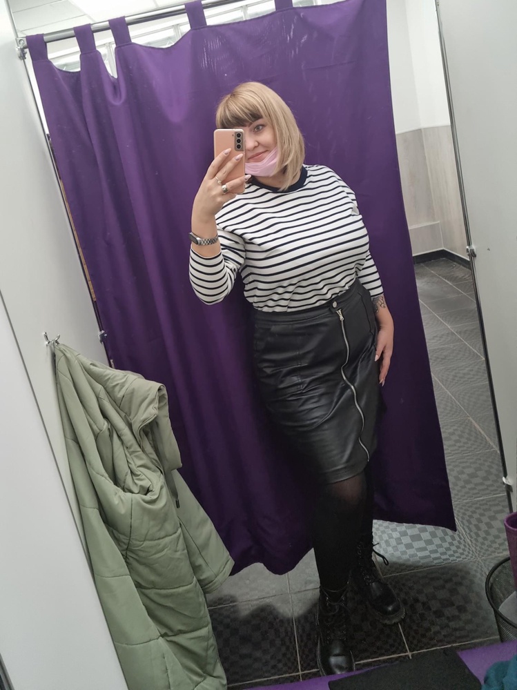 Здоровская кофта, но совсем не тельняшка)