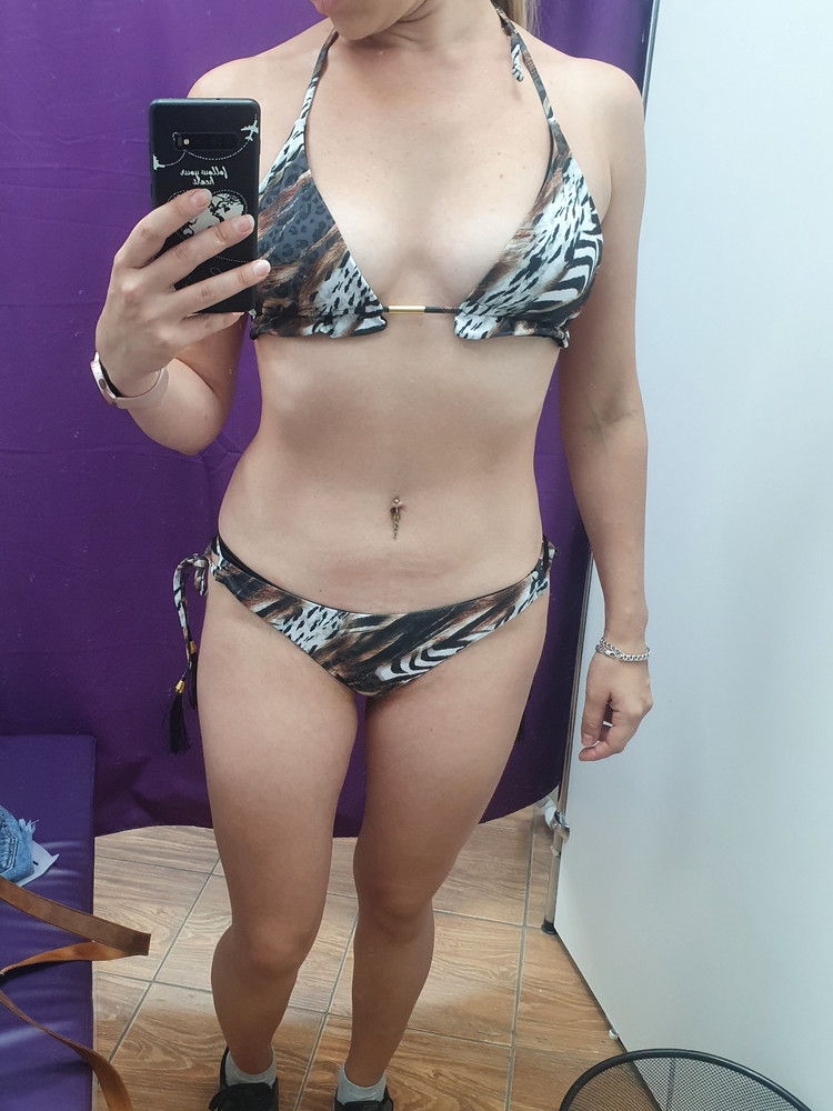 Купальник шикарный. Ткань качественная, расцветка супер. Думаю ещё один такой взять, а то редко попадается то самое.