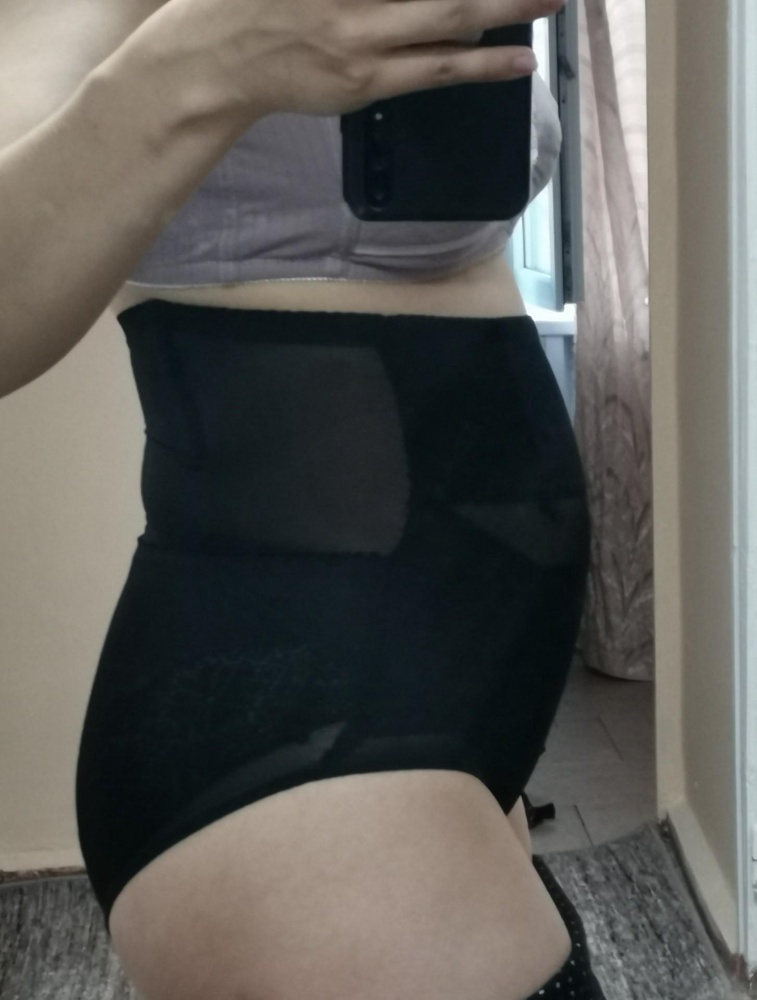 Хороший бандаж. Утягивает.