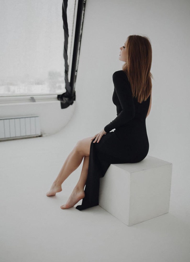 Платье произвело просто вау эффект. Я покупала для съёмки. Даже не думала, что вдруг ещё надену. Но реально очень крутое. 