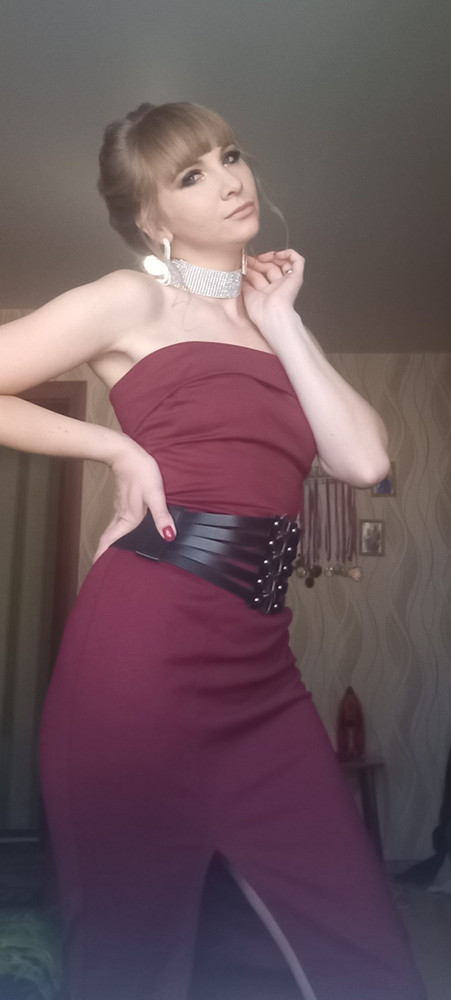 Ремень отличный по качеству . Отлично подчёркивает талию. И подходит ко многим вещам. Рекомендую