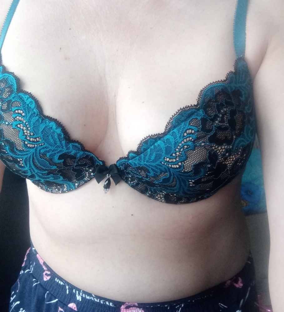 Подошёл идеально, удобный, красивый, закажу ещё в другом цвете😌