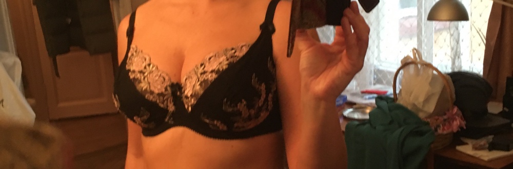 Красивый бюстгальтер, сел хорошо.