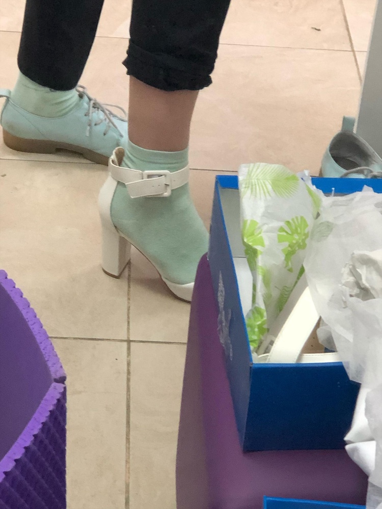 Туфли неудобные. Носок узкий, пятка широкая.