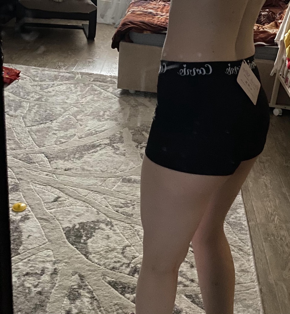 Шорты класс, Но они  маломерки , у меня обхват бёдер 94 , я брала М , размер М рассчитан на 94-98,,, так вот на 98 они будут малы 