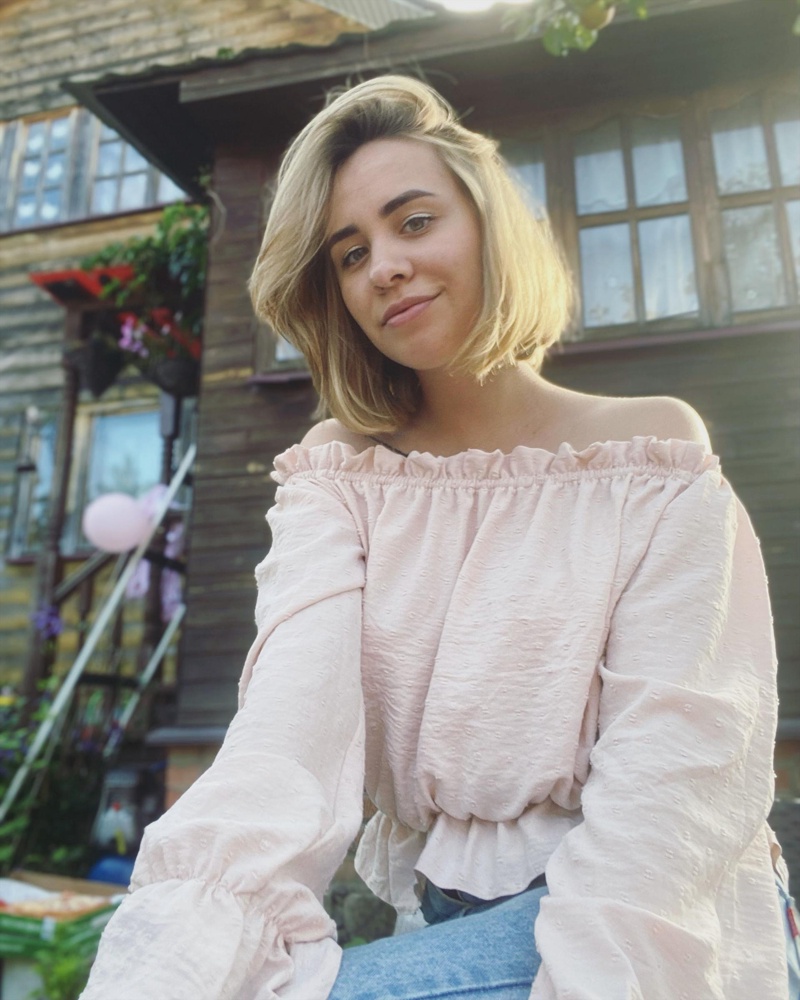 Отличная блуза , но жарковато немного в ней было 