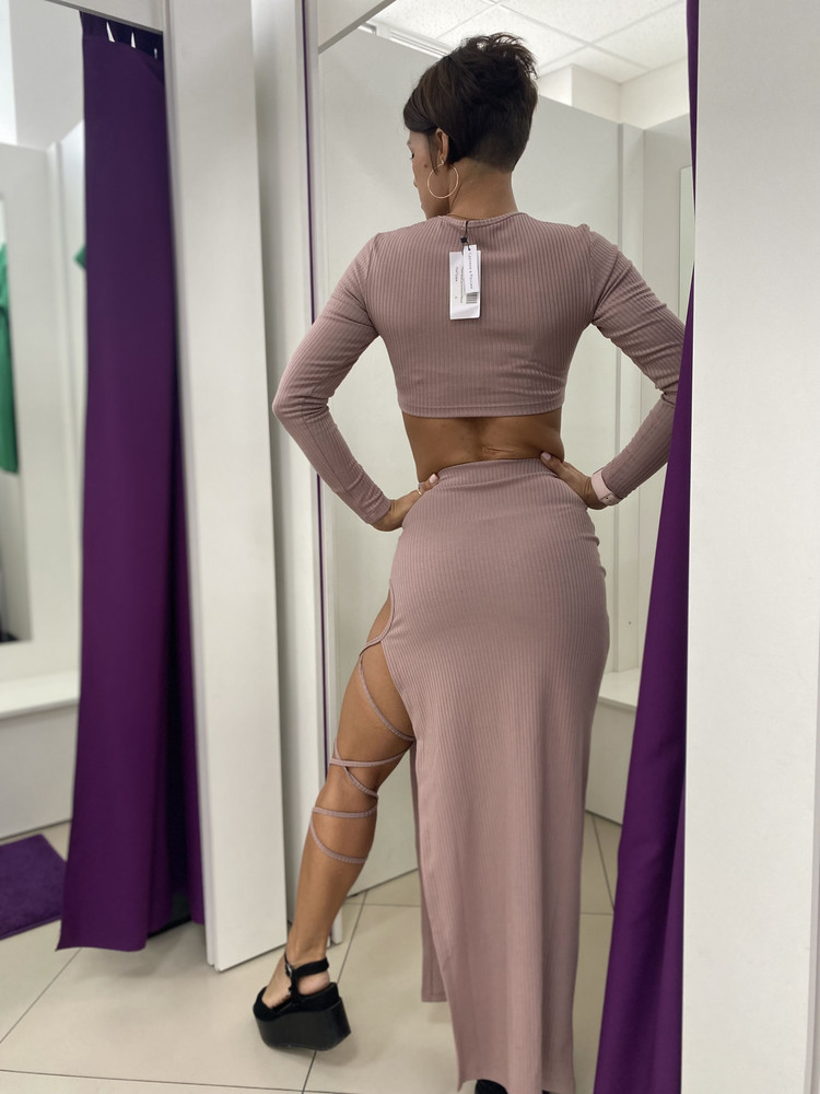 Пришёл в размер, качество супер🔥🔥🔥советую продавца) костюм бомбический)