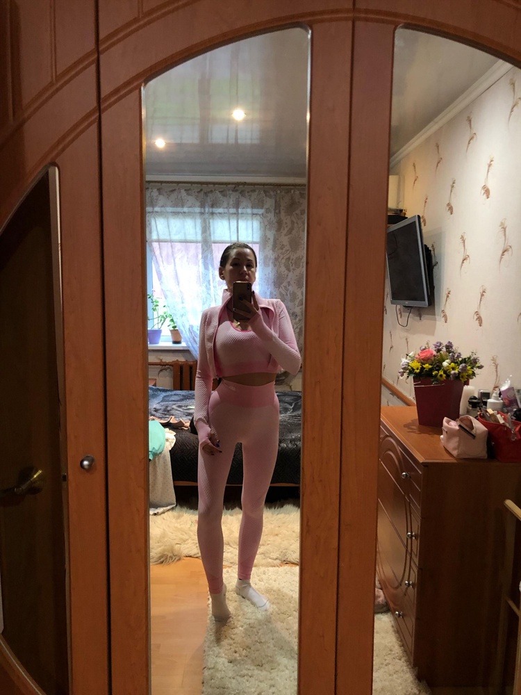 Отличный костюм , но минус в том , что достаточно плотный и не дышит 
