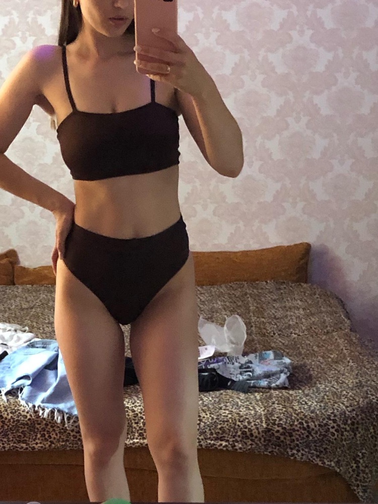 Очень понравился, конечно он не стоит 2500,швы не очень аккуратные, но все таки взяла. На 87-63-88 лиф немного стягивает, но в целом нормально