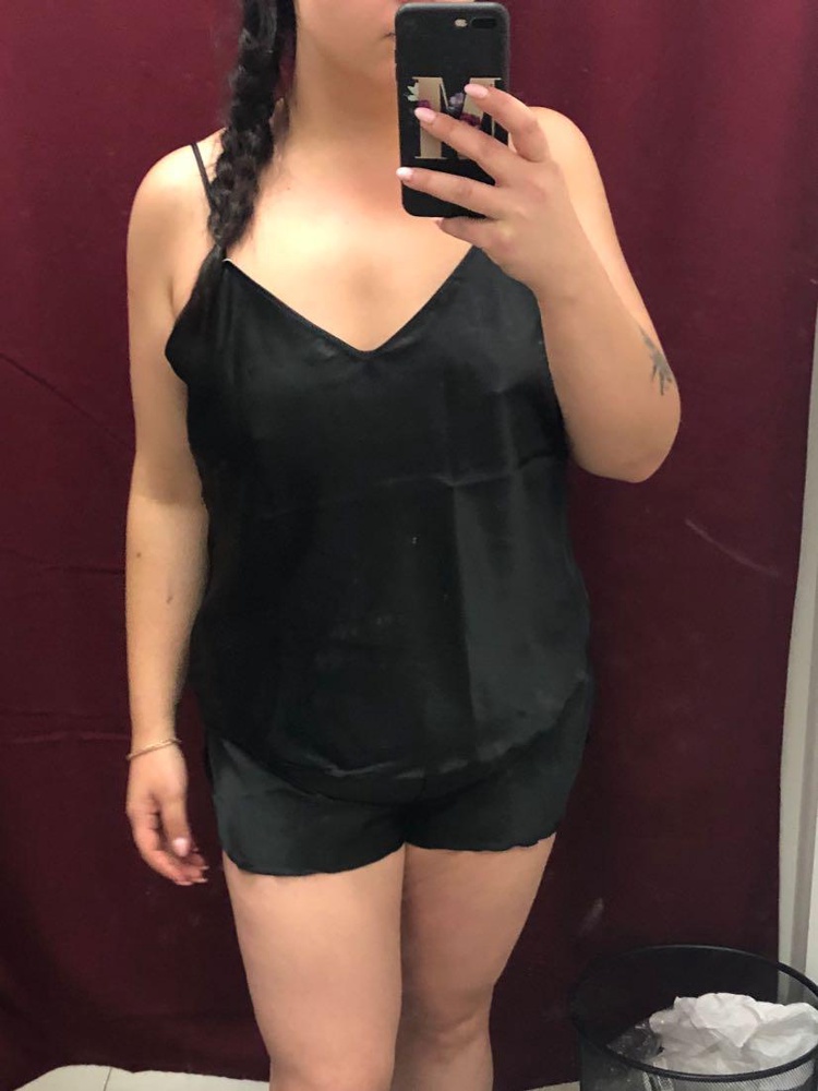 Пижама понравилась) не маломерит, идёт размер в размер )