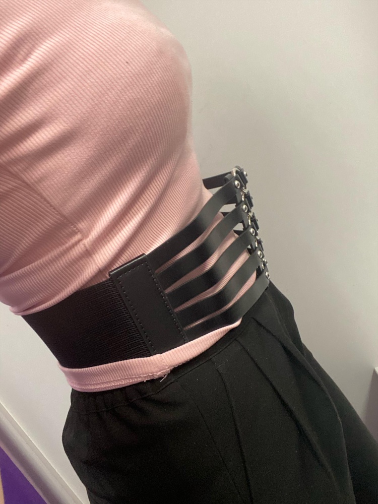 Пояс классный, но мне оказался велик к сожалению