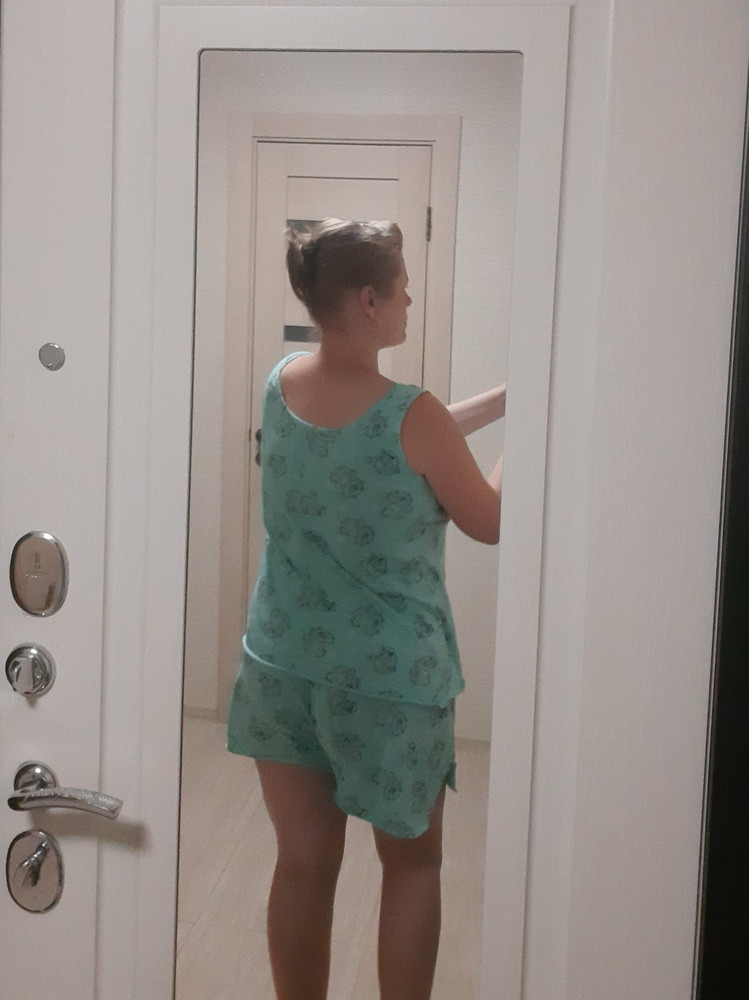 Пижамка просто супер! На свой 50 раз. Заказала 52 . Оболденно подошла! Я очень довольна!