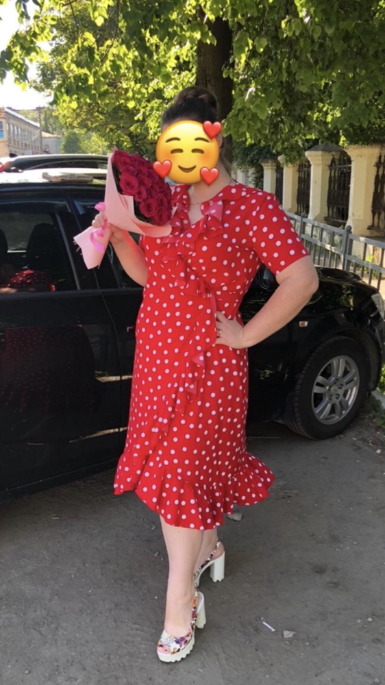 Платье бомба,село шикарно,очень довольна ,получила много комплиментов! Купила сначала одно в красном ,потом дозаказала ещё в бирюзовом  цвете! Спасибо производителю и wB !)